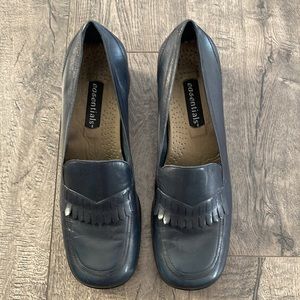 💙 Navy Leather Loafer’s 💙 Square Heel 💙